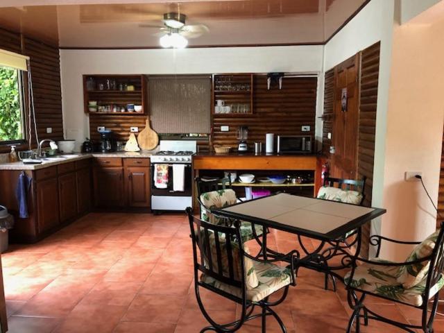 Casa Toucan Mit Privat Pool Near Np Ballena Увита Екстериор снимка